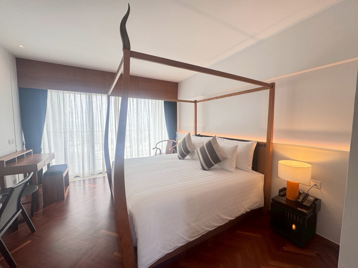 Deluxe Ocean View King